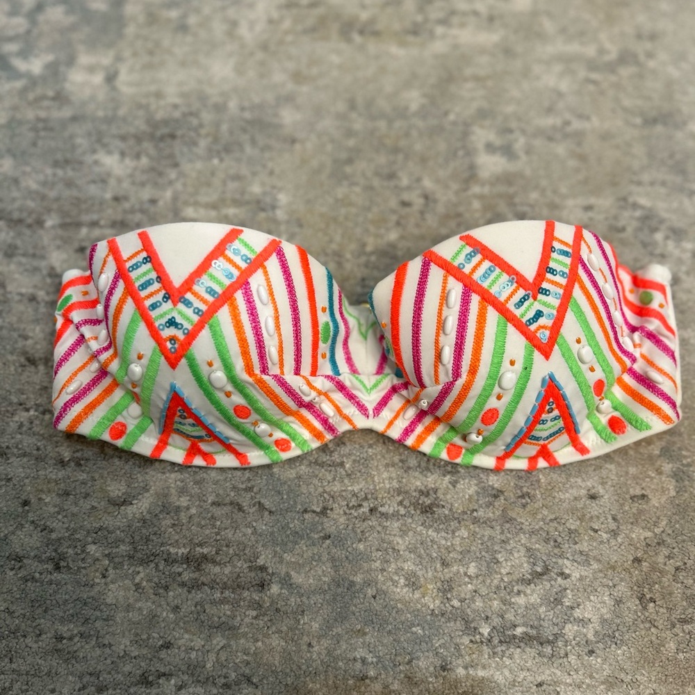 NWOT Victoria's Secret Multicolor Strapless Bikini Top Size 32C (XS or S)